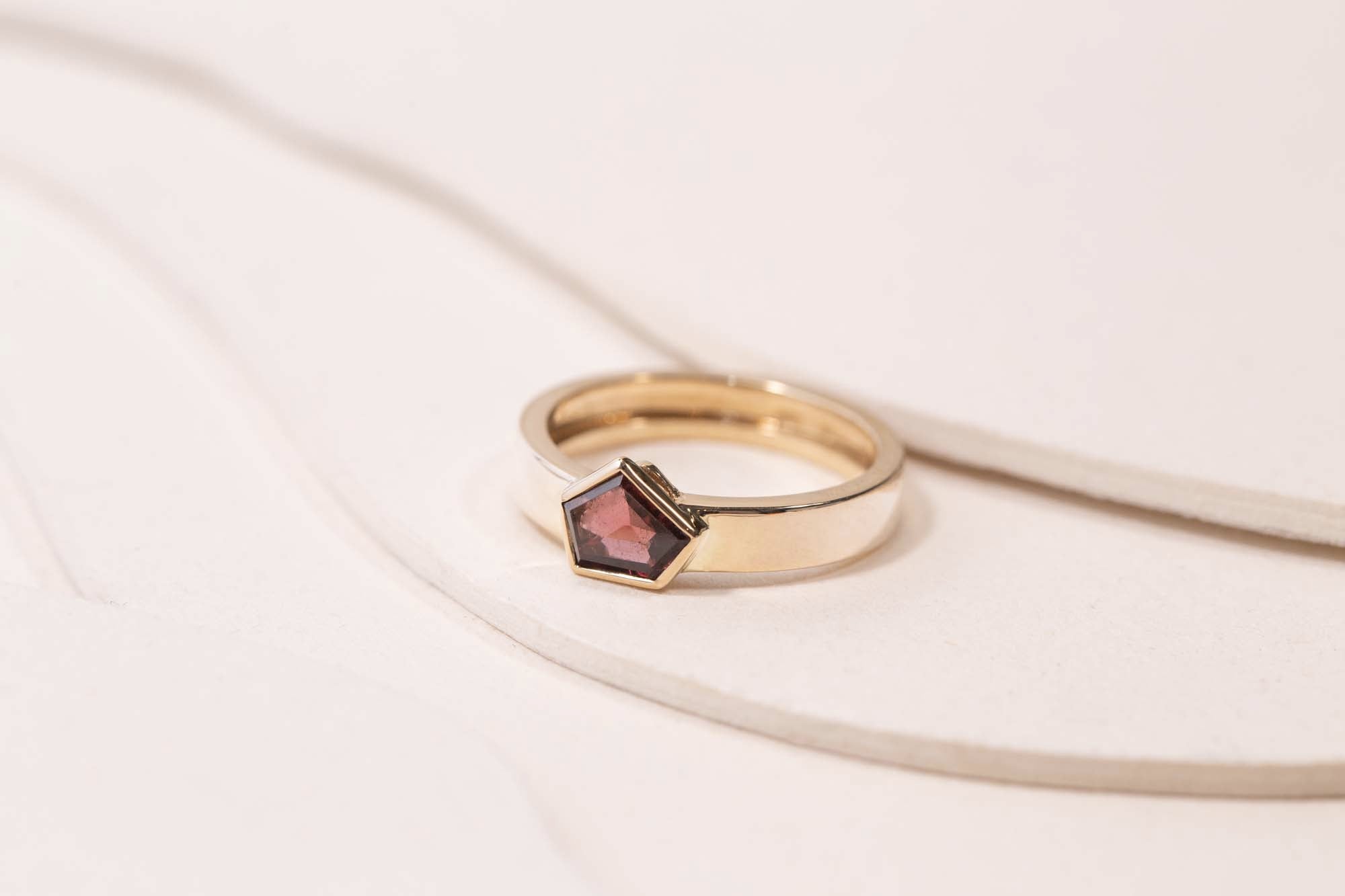 Bague Strate Grenat