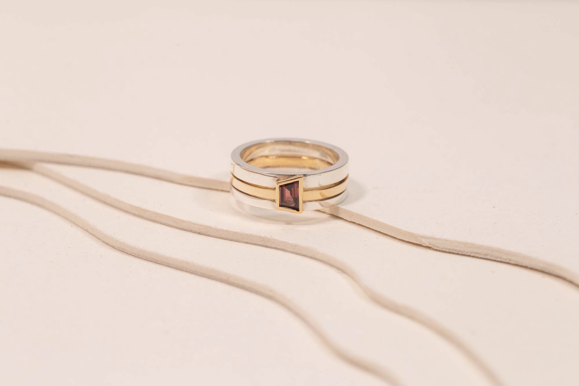 Bague Sérac Triple Grenat