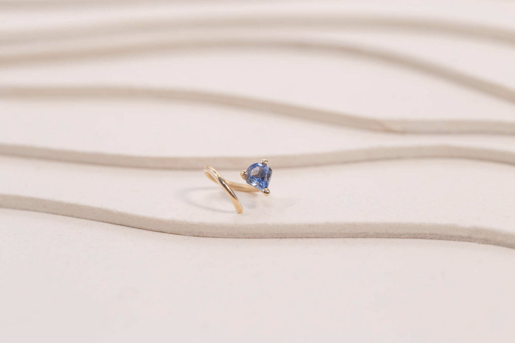 Boucle d'oreille Piton Double Saphir Bleu
