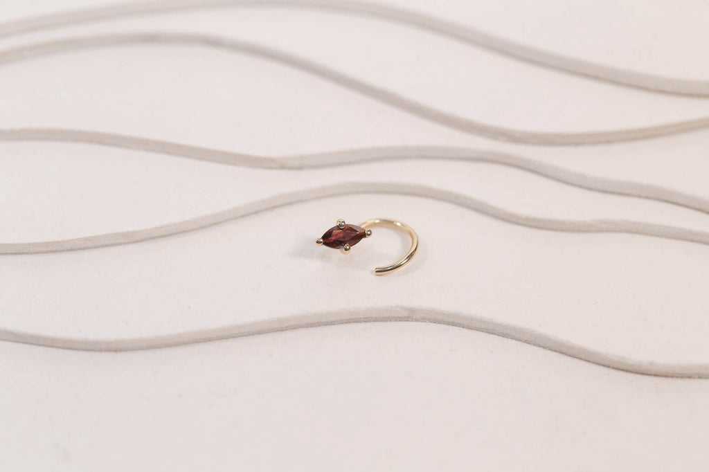 Boucle d'oreille Piton Double Grenat
