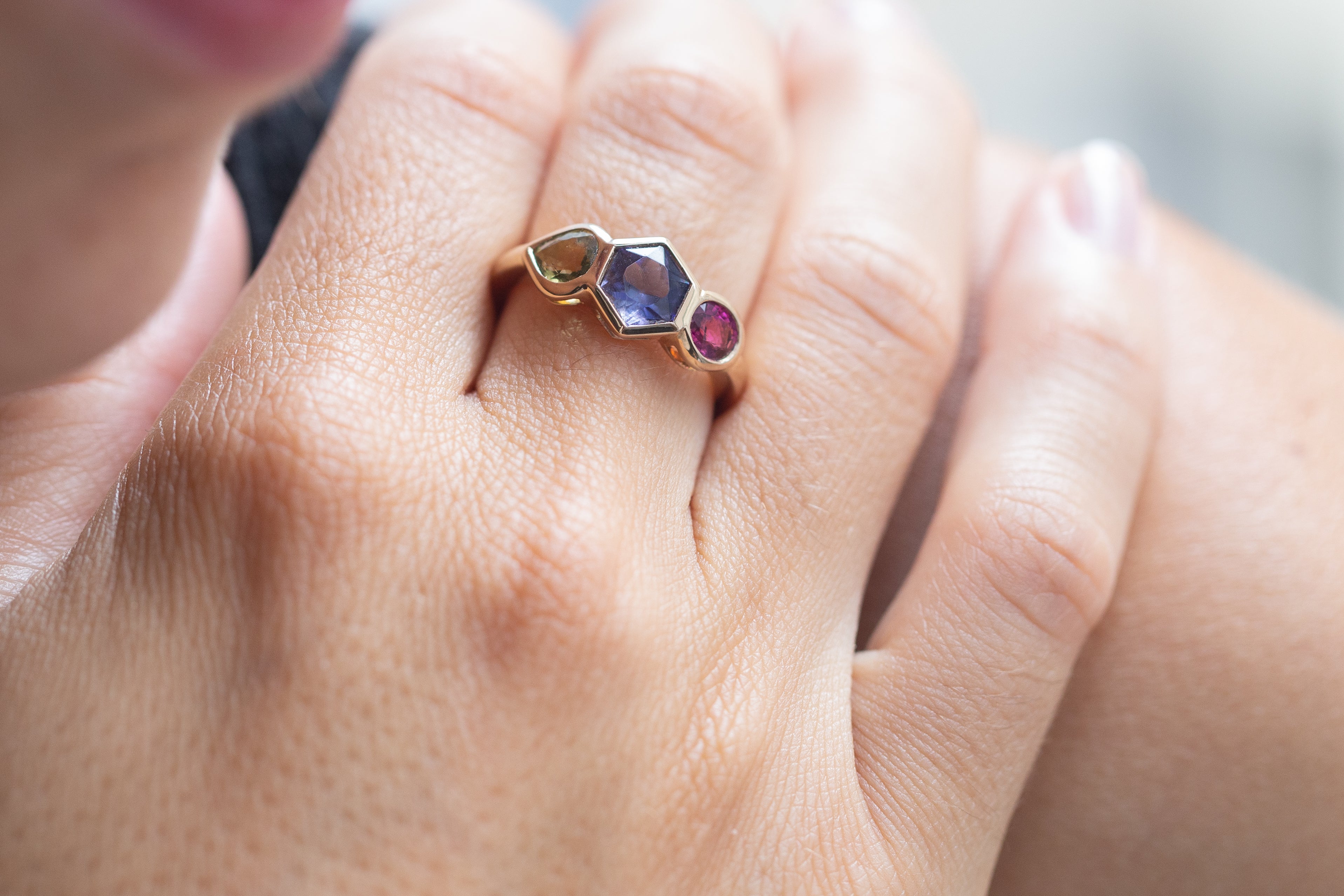 Bague Strate Iolite Tourmaline